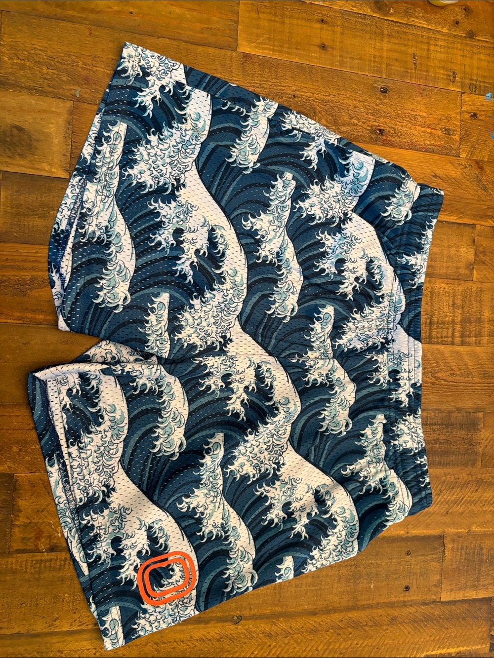 Men's Overtime Wave-Print Shorts in Navy Blue